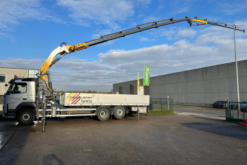 Laadkraan Copma 360.6J4 op VOLVO in Meeuwen