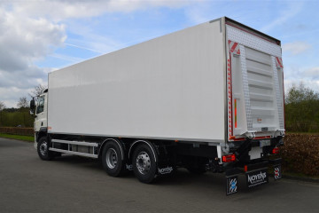 Geïsoleerde gesloten laadkast op DAF in Gierle