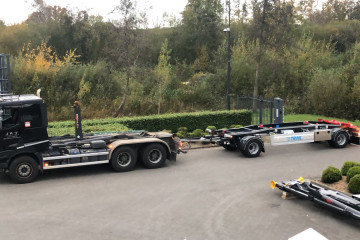 Containeraanhangwagen BUSI GROUP in Sint-Lenaarts