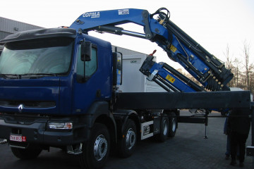 Laadkraan Copma 430.6J4 met containersysteem Busi Group op Renault in Mol