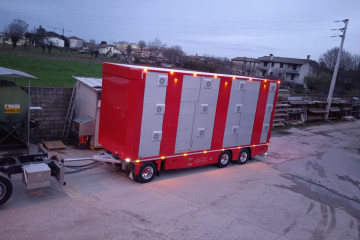 Aanhangwagen IRMA met 3 laadvloeren in Bakel (NL)