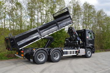 Laadkraan Copma 160.4J2 met kipper op Renault in Heist-Op-Den-Berg