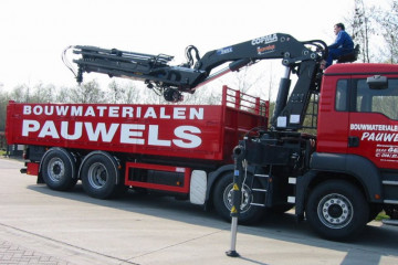 Laadkraan Copma 280A.5 op MAN in Geel