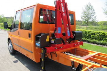 Kipper met laadkraan Maxilift op Ford in Retie