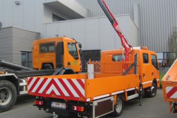 Open laadbak met laadkraan Maxilift op Renault in Retie 