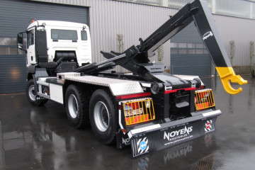 Containersysteem Busi Group 20 ton op MAN in Kasterlee