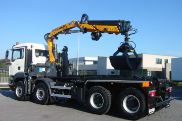 Laadkraan Copma 230.4 met containersysteem 20T Busi Group op MAN in Herentals