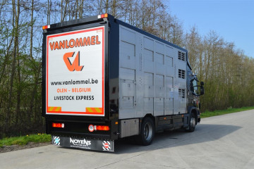 Vee laadlift op veelaadkast in Olen