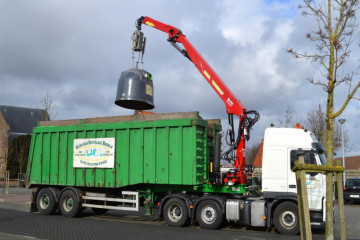 Laadkraan LIV 230K87 voor glasophaling op oplegger in Beerse