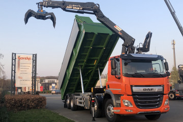Laadkraan Marchesi type M15Z 02.92 en kipper op DAF in Maasmechelen 
