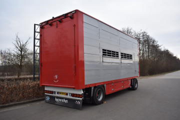 Nieuwe achterkader + laadramp en antislip vloer voor aanhangwagen in Schalkhaar 