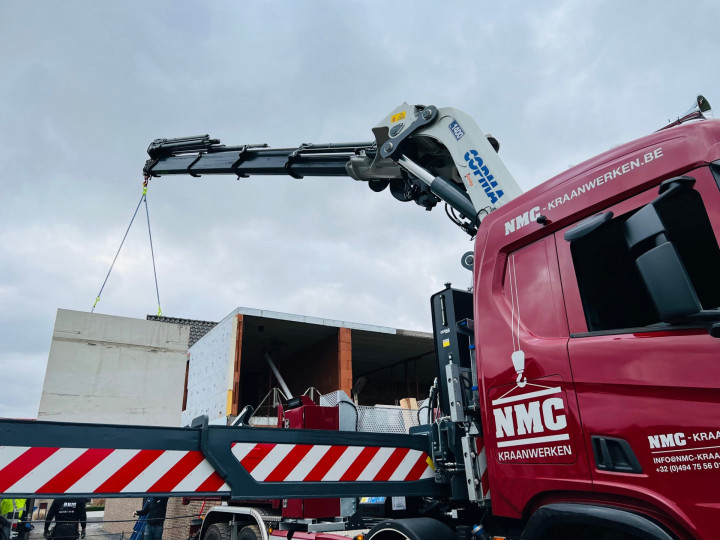 323021684 2745286158935264 2186448609039847980 N