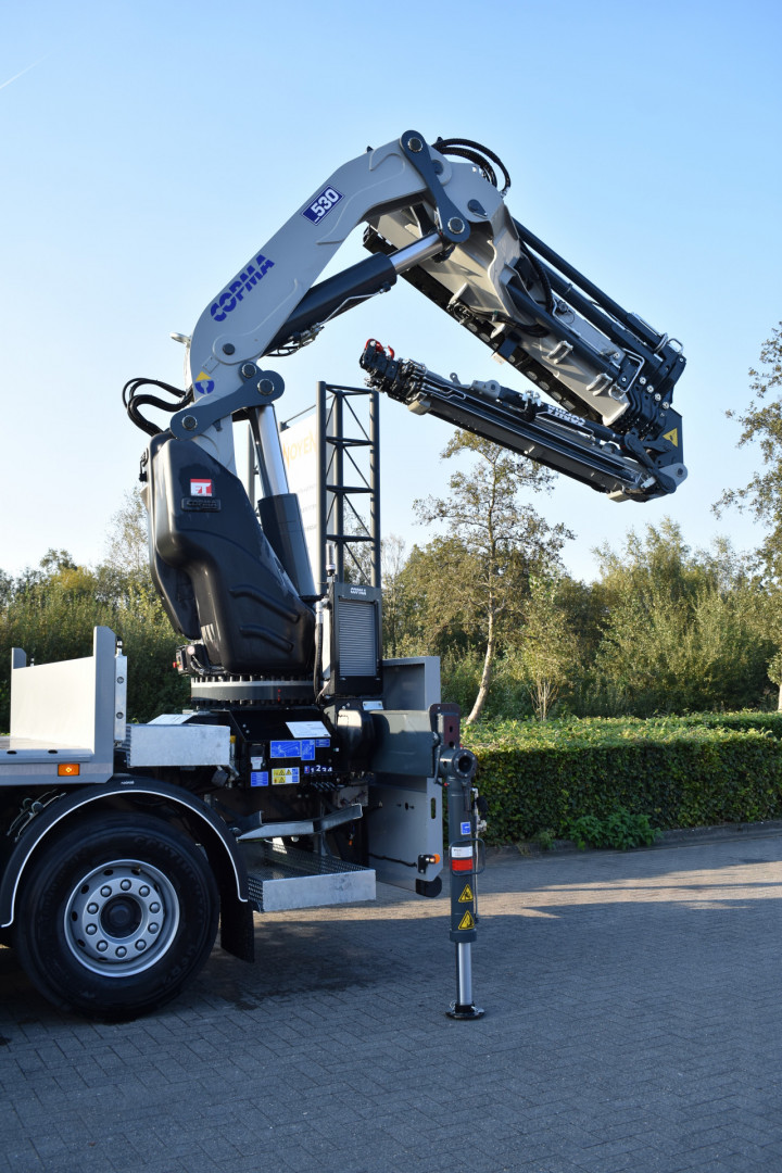 Copma Laadkraan Etib Betonbouw Volvo Laadbak Carrosseriebouw Olen (2)
