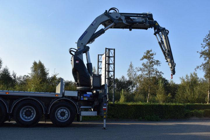 Copma Laadkraan Etib Betonbouw Volvo Laadbak Carrosseriebouw Olen (3)