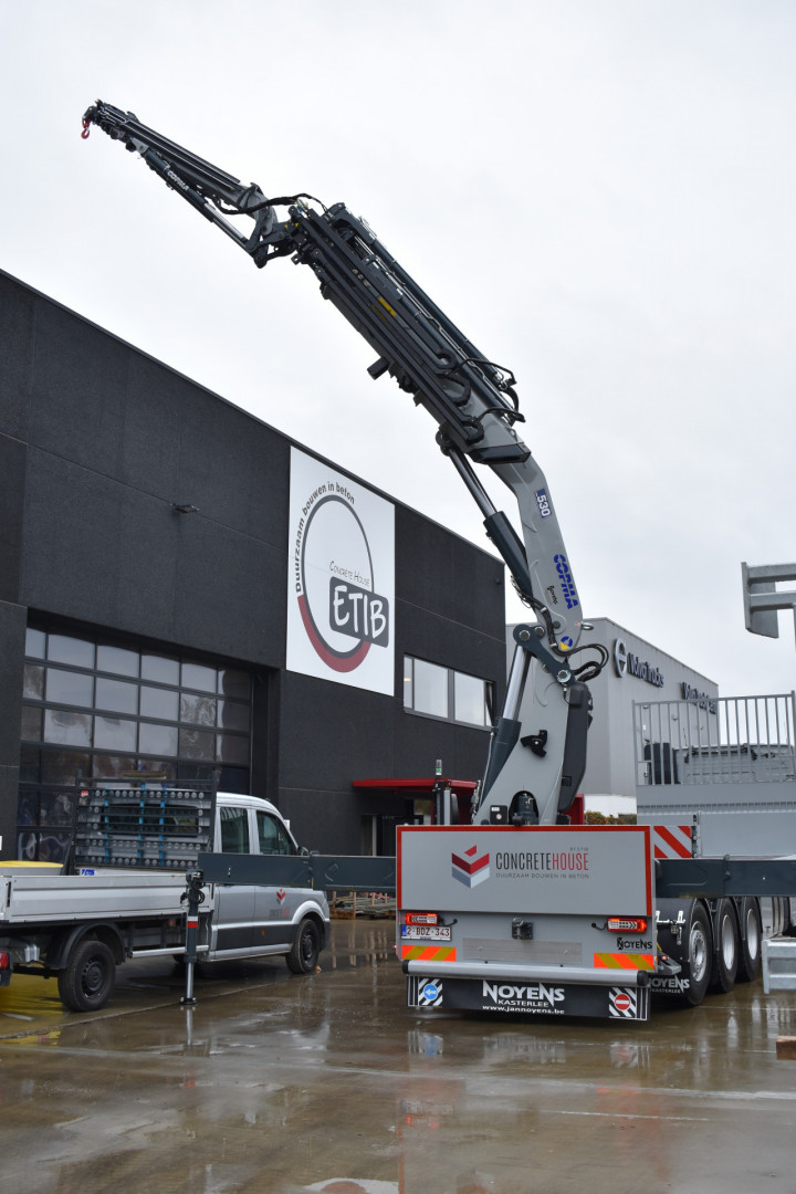 Copma Laadkraan Etib Betonbouw Volvo Laadbak Carrosseriebouw Olen (9)