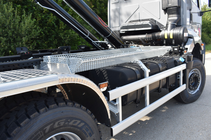 Containerhaaksysteem Busi Group Ford Demo (3)