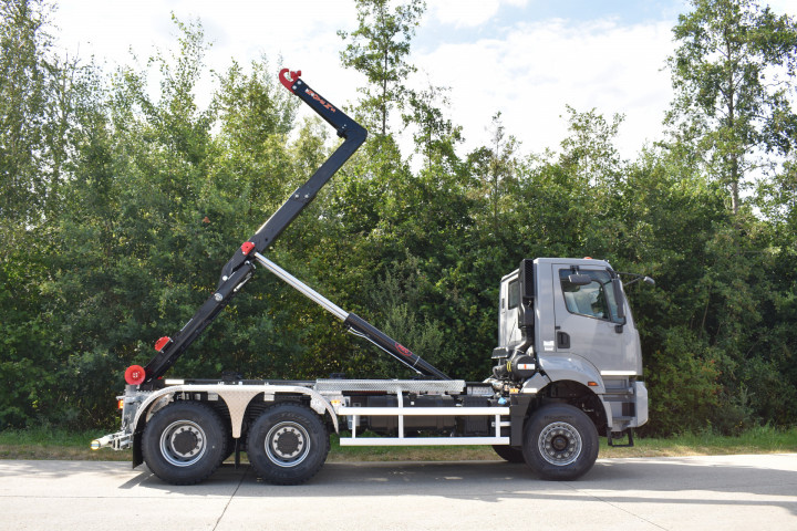 Containerhaaksysteem Busi Group Ford Demo (4)