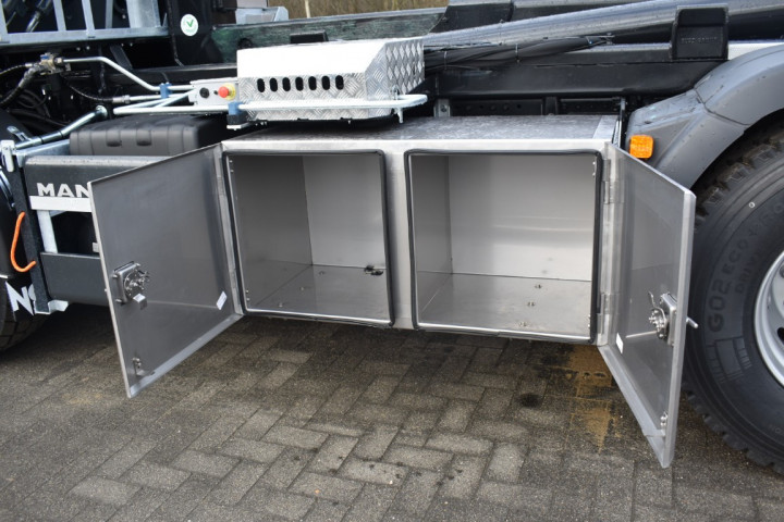 Copma Laadkraan Busi Group Containerhaak Man Renotec Opbouw Vrachtwagen Geel (9)