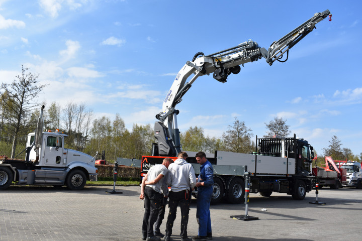 Copma Laadkraan Renault Vrachtwagen Dakdekkerskraan Dakwerkerskraan Tielen (2)