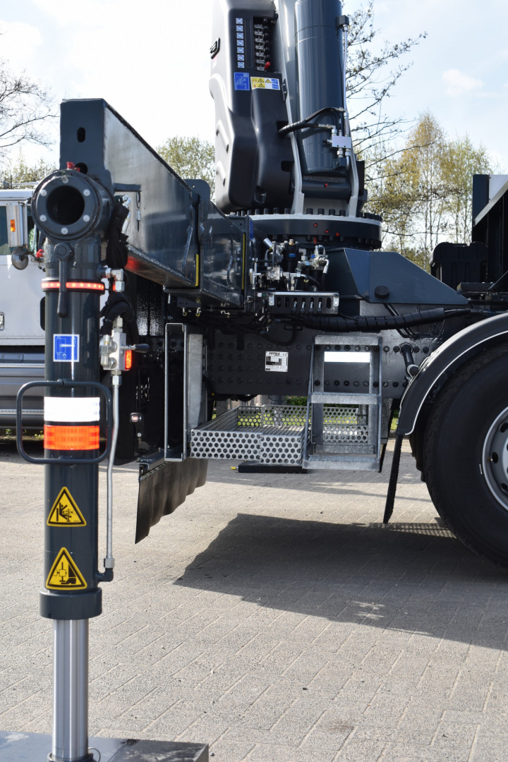 Copma Laadkraan Renault Vrachtwagen Dakdekkerskraan Dakwerkerskraan Tielen (3)