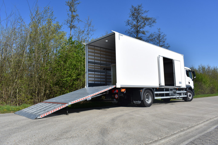 Gesloten Laadkast Man Laadbrug Dhollandia Oprijramp Machinetransport Bpkwadraat (3)