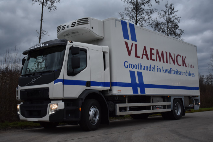 Geisoleerde Laadkast Hangend Vlees Gekoeld Transport Frigolaadkast Volvo (3)