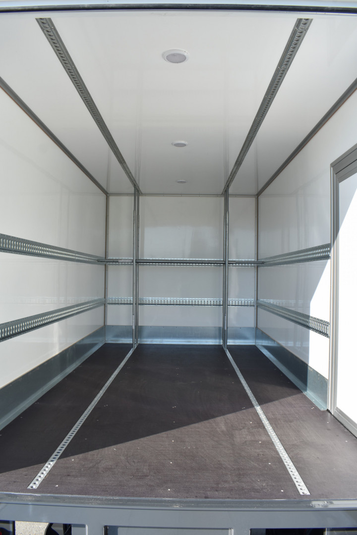 Gemeente Hulshout Daf Gesloten Laadkast Dhollandia Laadbrug (5)