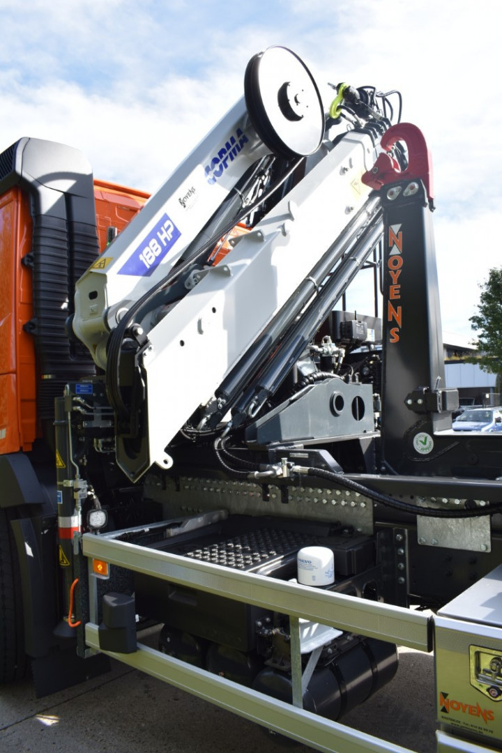 Gemeente Merksplas Volvo Opbouw Laadkraan Copma Containerhaak Busi Group (4)
