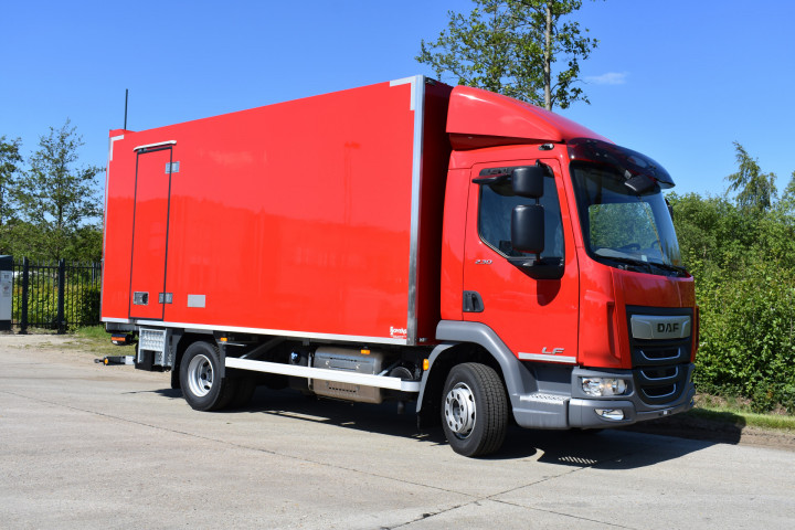 Gesloten Laadkast Dhollandia Laadbrug Servicewagen Welec Westerlo (1)