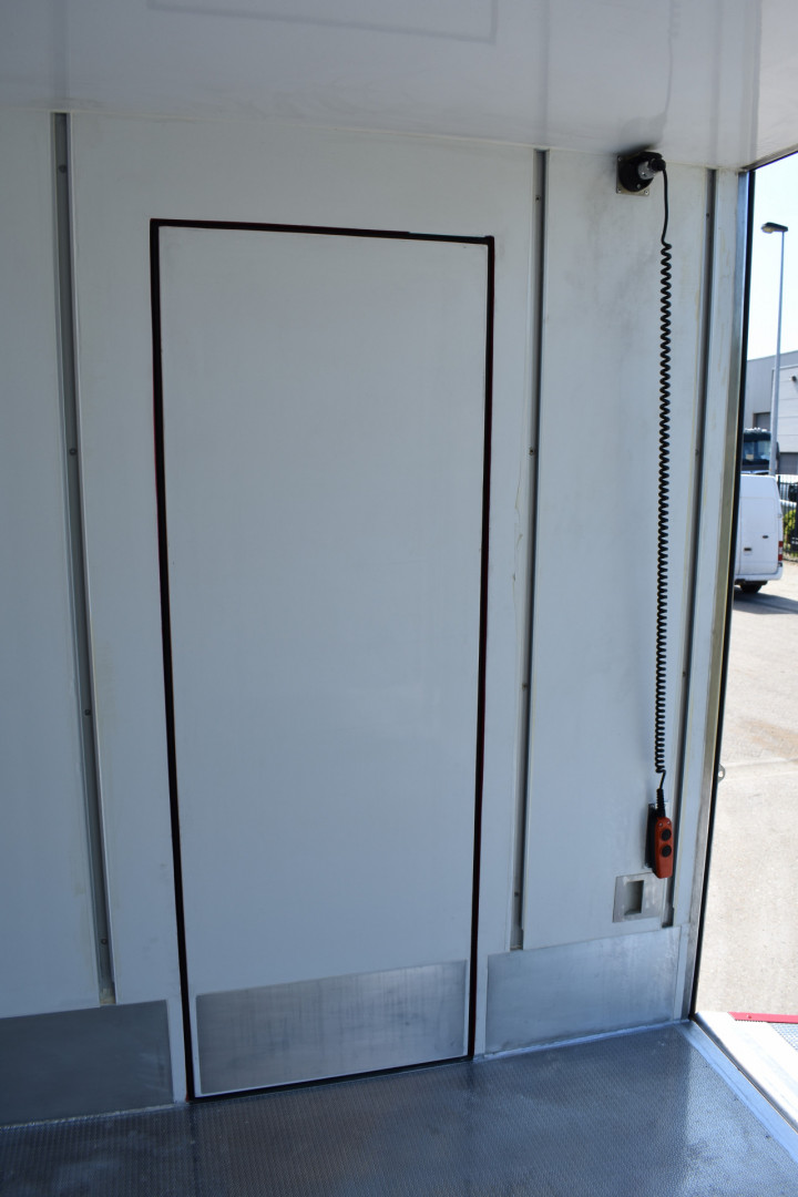 Gesloten Laadkast Dhollandia Laadbrug Servicewagen Welec Westerlo (14)