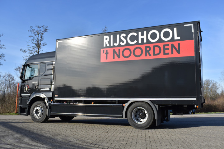 Gesloten Laadkast Rijschool Man Carrosseriebouw (15)