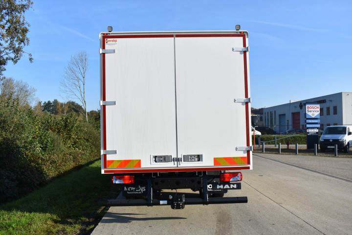 Gesloten Plywood Laadkast Rolluik Man Renotec Geel (7)