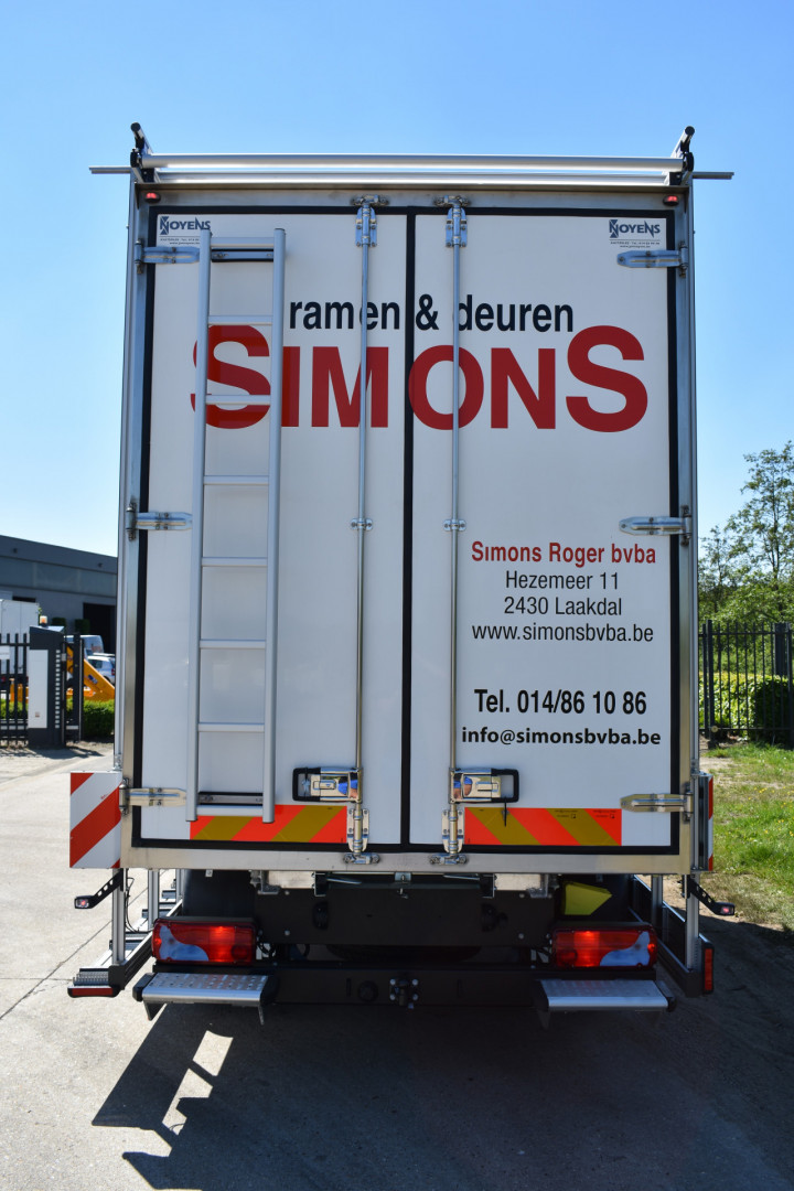 Glasdrager Dakdrager Man Laakdal (1)