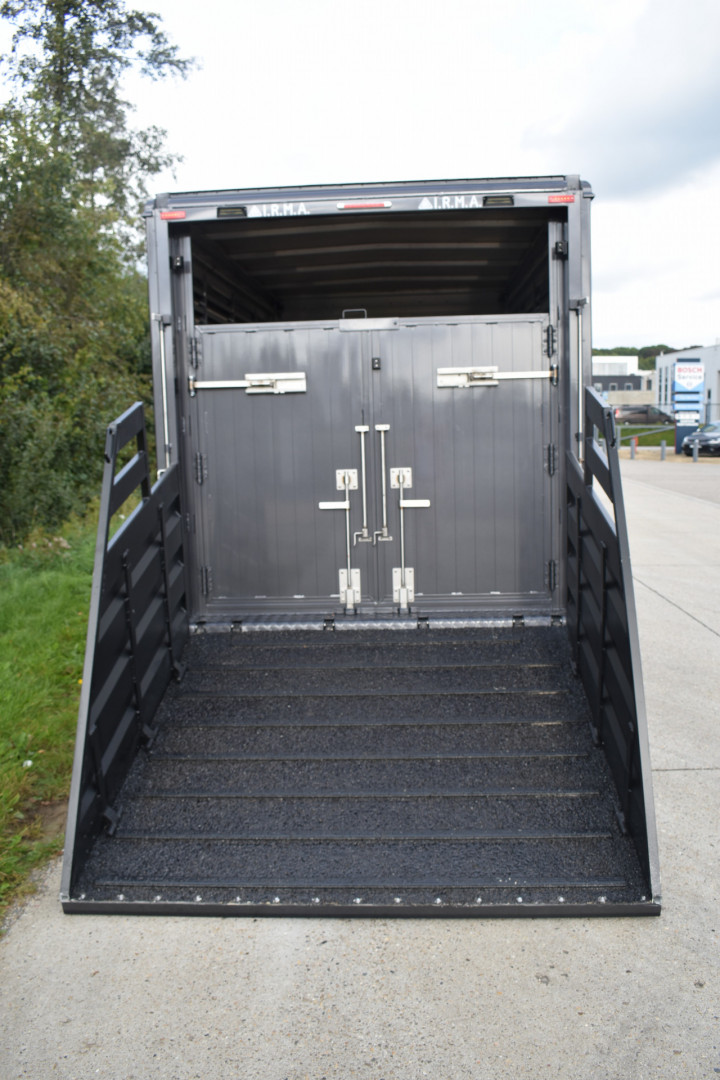 Irma Carrosserie Renault Camionette Levend Vee Transport Veetransport (7)