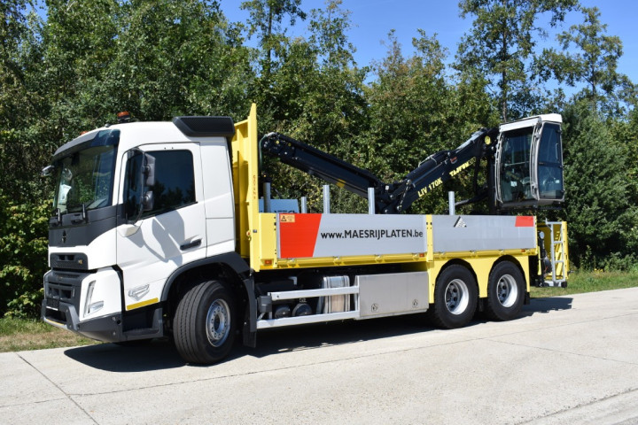 Maes Rijplaten Volvo Noyens Tajfun Liv Open Laadbak (1)