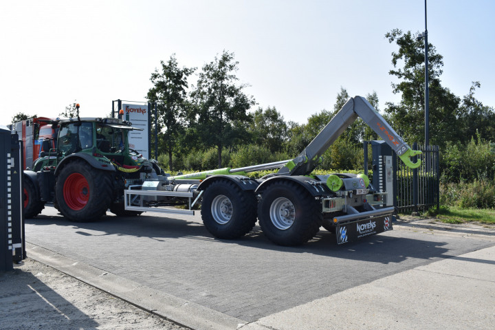 Roagna Haakarm Aanhangwagen Landbouw Loonwerken Dams Kristof Geel (10)