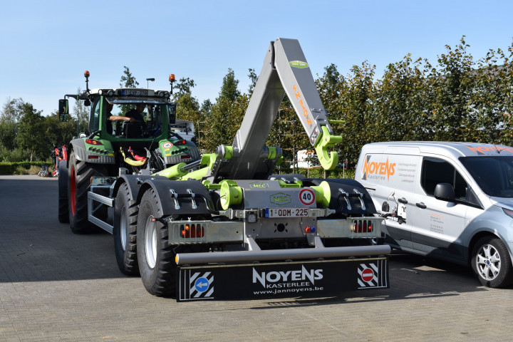 Roagna Haakarm Aanhangwagen Landbouw Loonwerken Dams Kristof Geel (11)