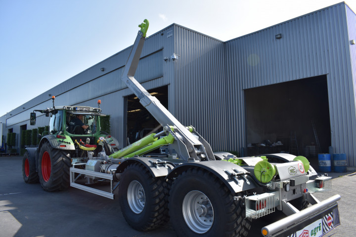 Roagna Haakarm Aanhangwagen Landbouw Loonwerken Dams Kristof Geel (2)