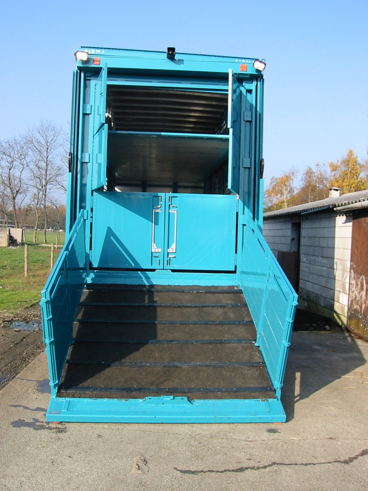 Veetransport Mertens Kurt Irma 2003 016