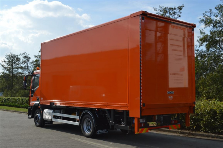 Afzetlaadbak Dhollandia Afzetsysteem Meubellift Iveco (19)