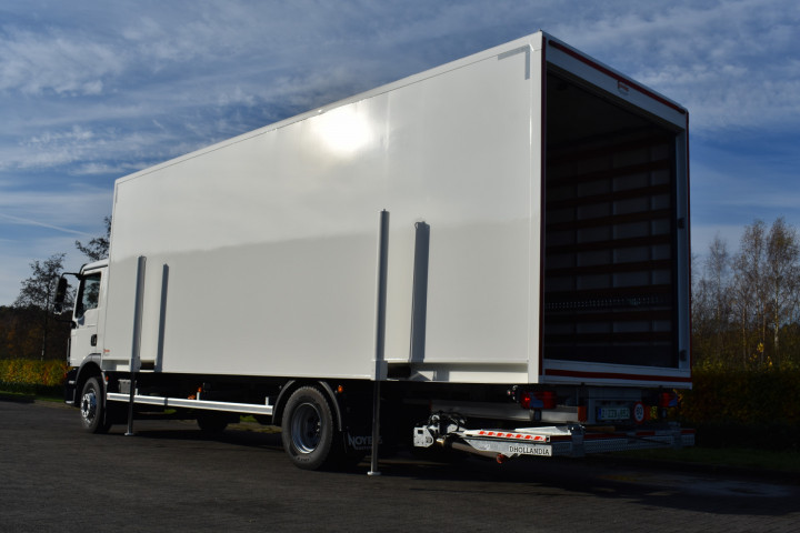 Afzetlaadbak Hydraulisch Wisselstructuur Afneembare Bovenbouw Man Hulshout Kempa (11)