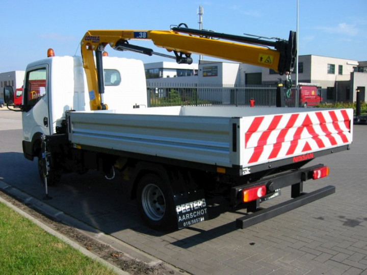 Autolaadkraan Copma Nissan Kipper (2)