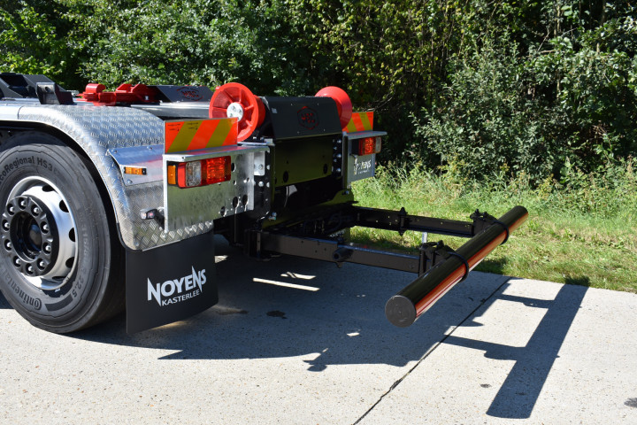 Busi Group Containerhaaksysteem Ford Trucks Belgium Demo Voertuig (1)