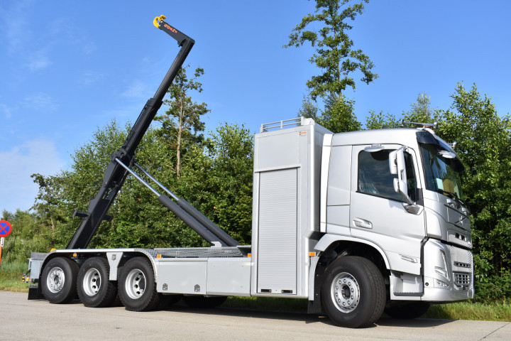 Containerhaaksysteem Busi Group Magazijn Achter Cabine Volvo Boortmeerbeek (11) 2