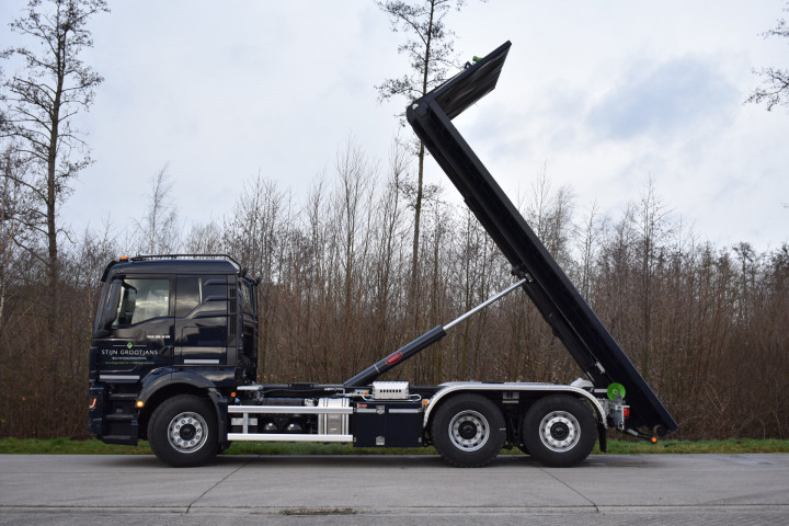 Containerhaaksysteem Busi Group Man Containersysteem (10)