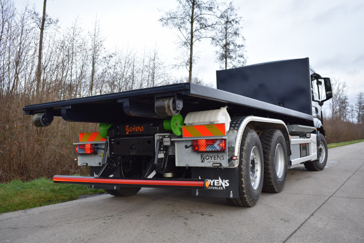 Containerhaaksysteem Busi Group Man Containersysteem (11)