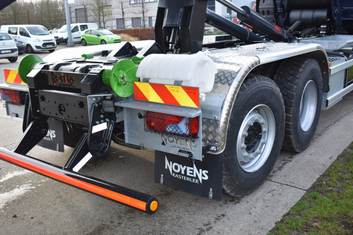 Containerhaaksysteem Busi Group Man Containersysteem (4)