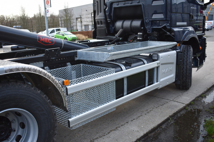 Containerhaaksysteem Busi Group Man Containersysteem (5)