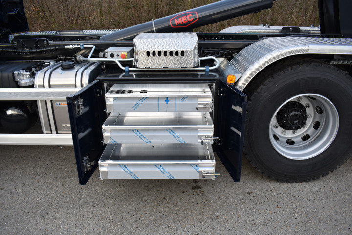 Containerhaaksysteem Busi Group Man Containersysteem (7)