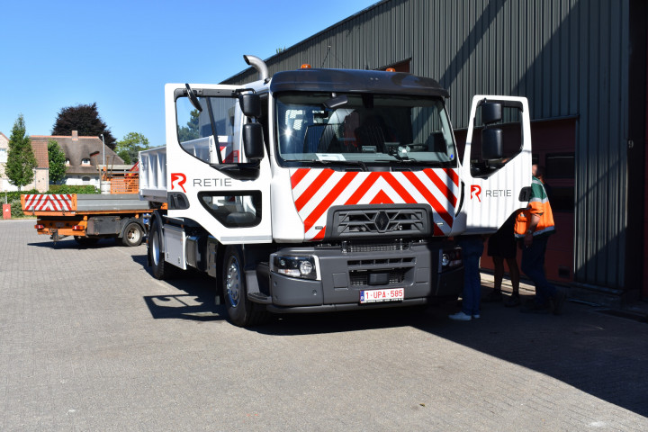 Containerhaaksysteem Containersysteem Busi Group Renault Retie (9)